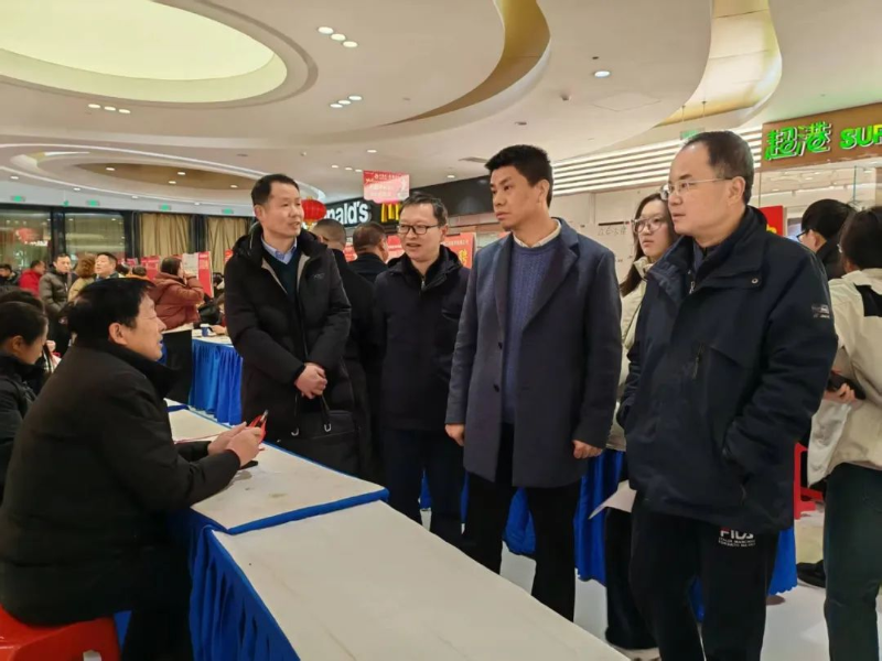 我縣舉辦2025年“工會送崗位 樂業(yè)在江淮”就業(yè)援助行動招聘會